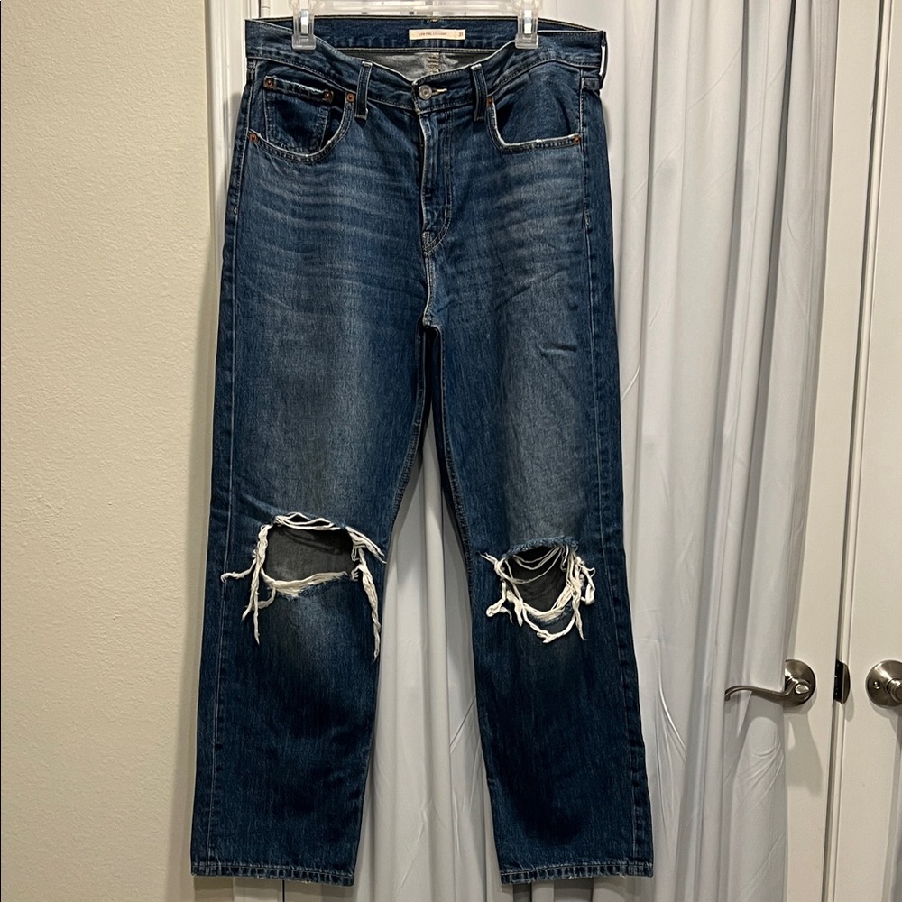 Levi's Men's Dark Blue Ripped Jeans
